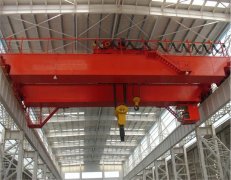 Double beam overhead traveling crane structure