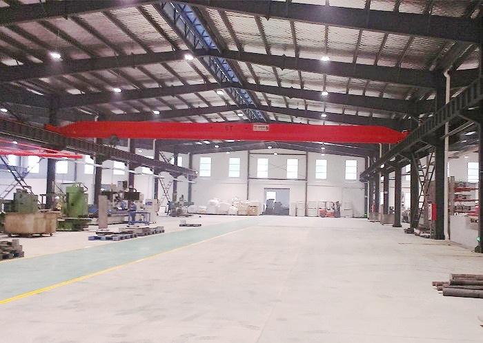 overhead traveling crane