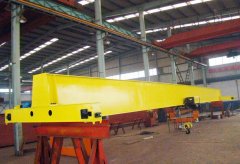 Lifting overhead crane safety precautions