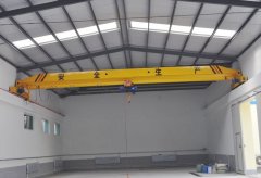 The overhead traveling crane brake failure